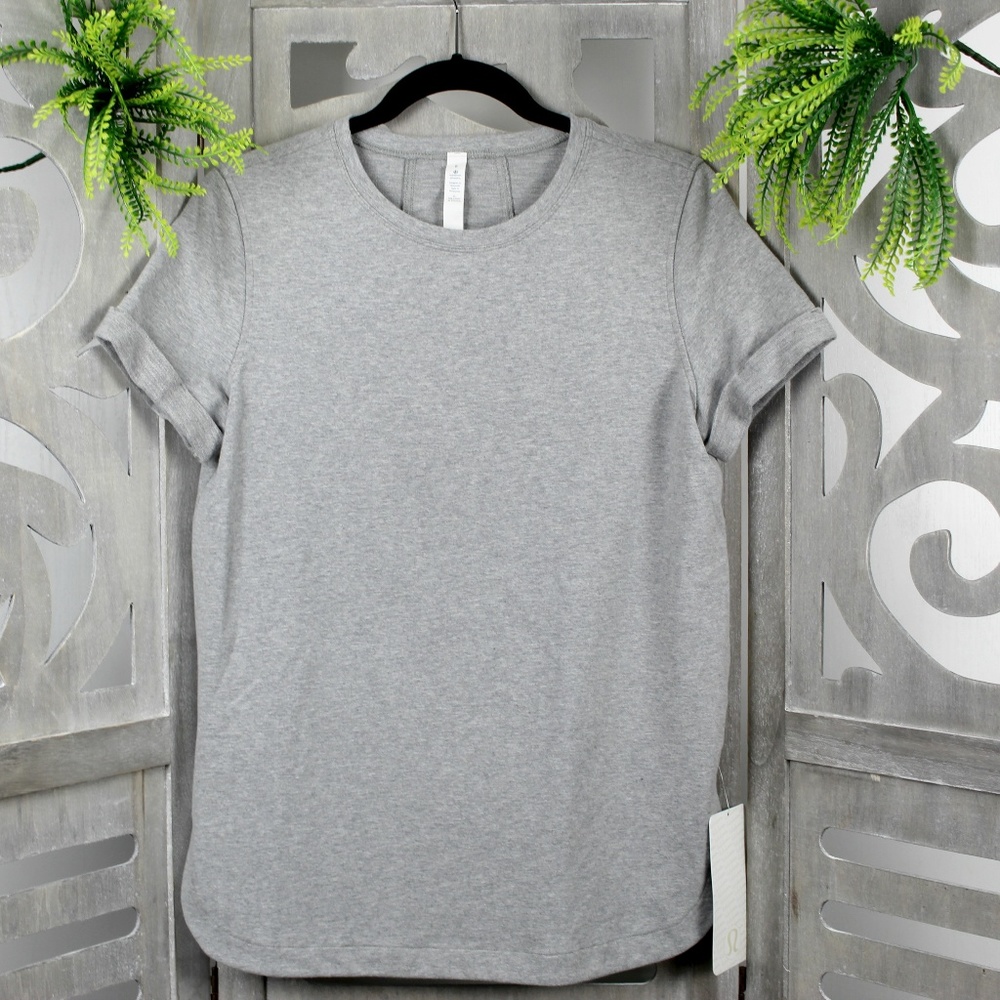 Lululemon Athletica Grey All time Tee Size 8 New